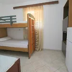 Agushi * Ksamil