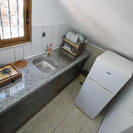 Agushi Apartment
